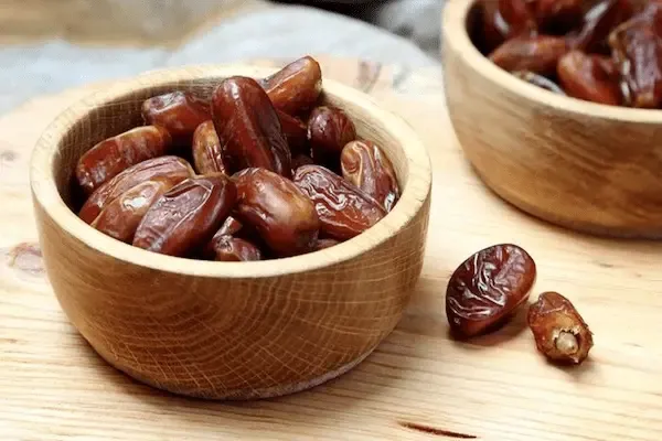 راهنمای خرید خرما زاهدی شیراز + قیمت عالی