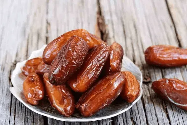 راهنمای خرید خرما مضافتی صادراتی + قیمت عالی